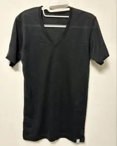ユニクロ　黒 Vネック　ドライ素材　Tシャツ