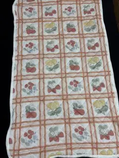 フルーツ柄 キルティングシーツ 70×120cm