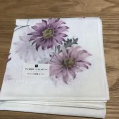 PIERRE BALMAIN 花柄ハンカチ 綿100% 42×42cmのサムネイル
