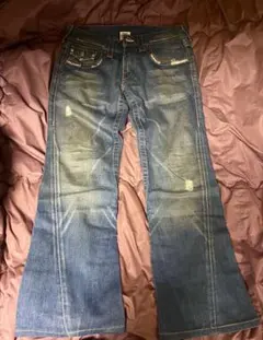 True Religion 刺繍ポケット フレアデニム【最終値下げ】