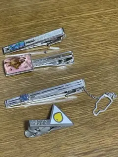 ４つまとめて　ネクタイピン