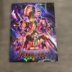 クリスヘムズワース、マークラファロ　直筆サイン　エンドゲームパンフレット 映画『アベンジャーズ/エンドゲーム』の特別版パンフレット - メルカリ