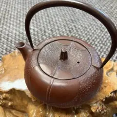南部鉄器風 鉄瓶 茶道具 風景彫刻 鉄製 やかん レトロ アンティーク 南部鉄器風 鉄瓶 茶道具 風景彫刻 鉄製 やかん レトロ アンティーク