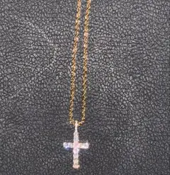 クロス ネックレスゴールド ジルコニア 十字架