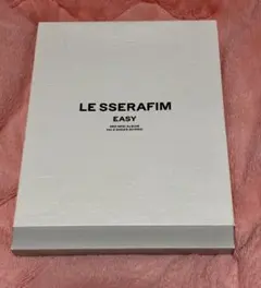 LE SSERAFIM『EASY』のVol.3（SHEER MYRRH）