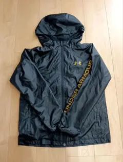 Under Armour フード付きジャケット 黒