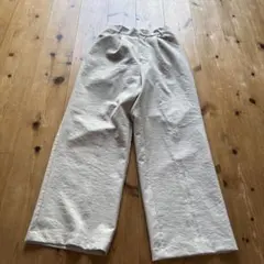 ライトベージュ ワイドパンツ ハイウエスト