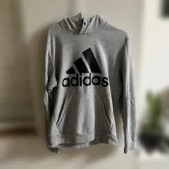 adidasメンズパーカー　グレーのサムネイル