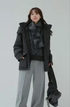 グレー マフラー