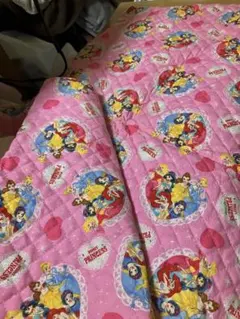 ディズニープリンセス キルティング生地 ピンクはぎれ　超SALE！¥1000