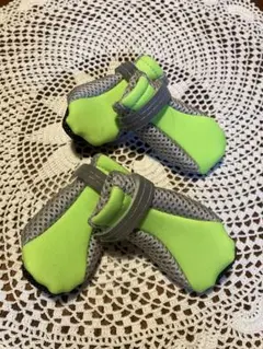 ドッグシューズ　小型犬用　黄緑&グレー　蛍光テープ付き