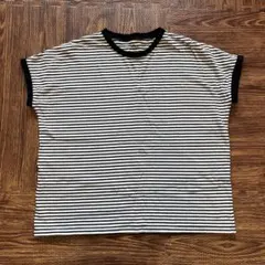 値下げ！【美品】神戸レタス ボーダー半袖Tシャツのサムネイル