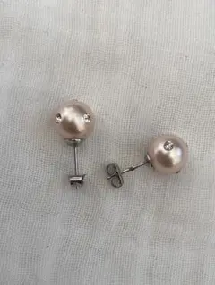 Item thumbnail for item 82ab50da-d95d-4a7e-a8ba-d5a90ad18923