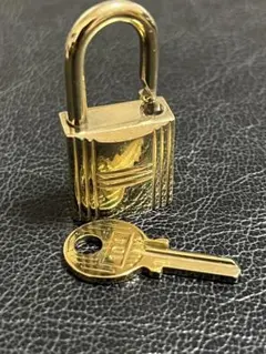 HERMES エールバッグ のカデナ 110番※空箱は付きません - メルカリ