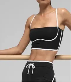 2026年最新】alo yogaブラトップの人気アイテム - メルカリ