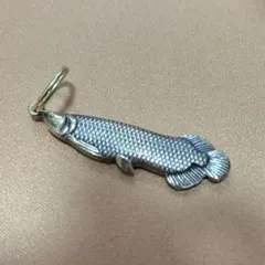 真鍮 アロワナ キーホルダー フィッシュ 釣り キーリング キーチェーン