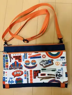 新品未使用CHUMSチャモスサコッシュショルダー