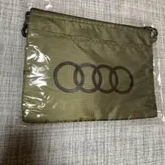 Audi オリーブグリーン サコッシュ