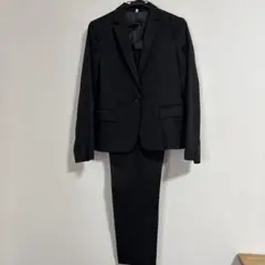 無印良品　ブラックパンツスーツのサムネイル