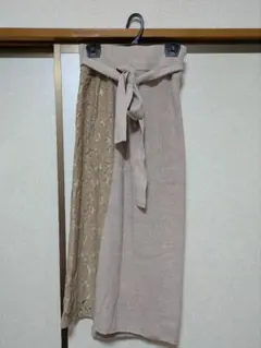 AZUL　レースとニットのタイトスカート