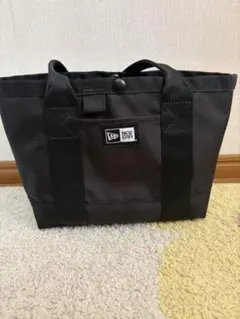 【美品】NEW ERA ブラック トートバッグ6L ニューエラ　カートバック