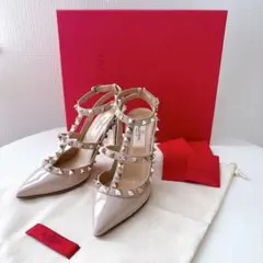 【新品未使用】ヴァレンティノ ロックスタッズエナメルストラップパンプス 裏張り済