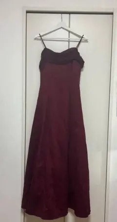 バーガンディ スリーブレス ロングドレス