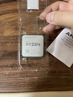AMD Ryzen 7 3700X CPU 本体 クーラー付きのサムネイル
