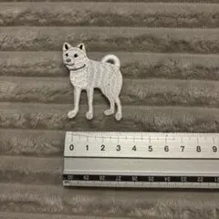 アイロンワッペン　白犬