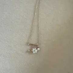 イニシャルT ネックレス フラワー パールのサムネイル