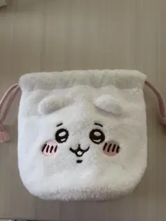 ちいかわ ふわふわ巾着ポーチ ホワイトのサムネイル