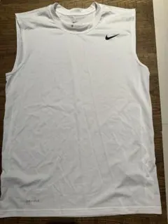 NIKE ノースリーブ白黒セット Mサイズ