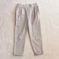 ストラ　タックイージーパンツ　Ｍ　アイボリー　変形ロールアップ　日本製　綿混　春