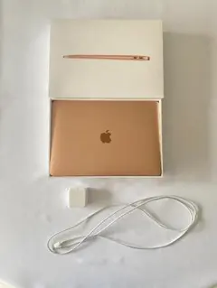 【美品】MacBook Air M1 2020 8GB/256GB 充放電38回のサムネイル
