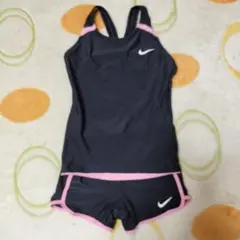 Nike セパレート水着 黒・ピンク