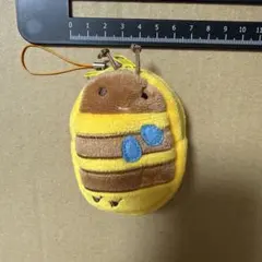 ハチモチーフ ぬいぐるみ ミニポーチ　ストラップ
