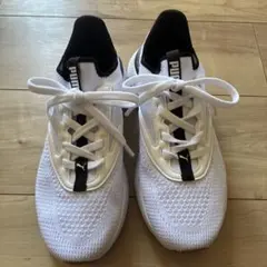 新品未使用 PUMA SOFTRIDE 24cm ホワイト ブラック レディースのサムネイル