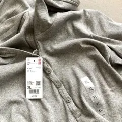 美品　新品　フーデッドリブT UNIQLO