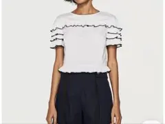 フリル付きホワイト半袖ブラウス