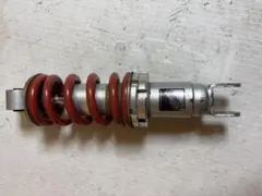Z900RS リアショック 赤 YSS ? 要寸法確認 - メルカリ