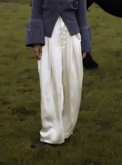 ✨セレクトモカ　サテンディープタックワイドパンツ