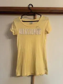 Abercrombie & Fitch Tシャツ
