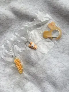 TWICE LOVELYS アクリルカラビナフロッキーマスコット ジヒョ