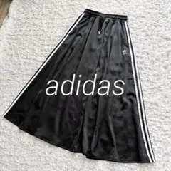 adidas Originals フレアスカート ブラック Sサイズ　アディダスのサムネイル