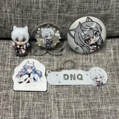 カラフルピーチ　どぬく　5点セット　ならぶんです　刺繍缶バッジ　キーホルダー