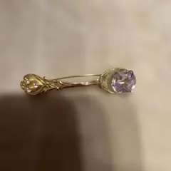 エレガントな花モチーフ ヘアピン