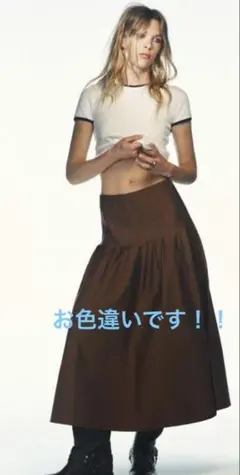 美品　ZARA スカイブルーハイウェストミディフレアスカート　サイズsのサムネイル