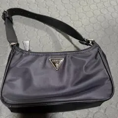 GUESS ハンドバッグ ブラック