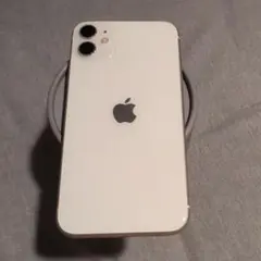 美品　Apple iPhone 11　128GB　本体 ホワイトのサムネイル