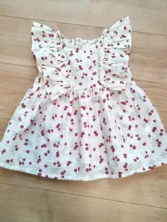 conoco いちご柄 トップス 90　バースデイ